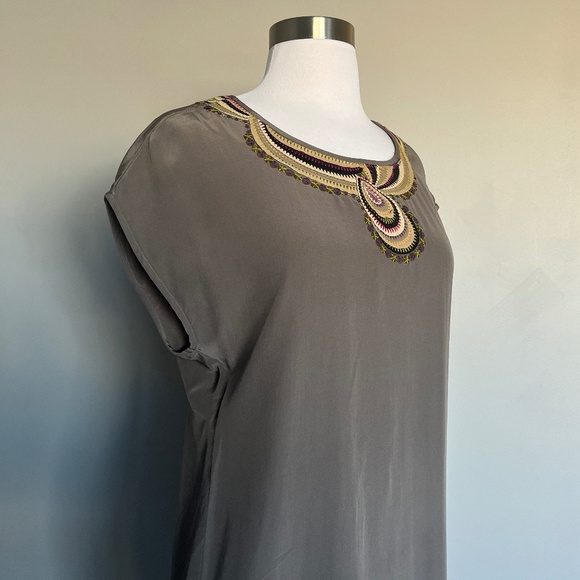Trina Turk Silk Sheath Sleeveless Gray Leather Neck Embellishment Tunic Dress - Picture 4 of 14